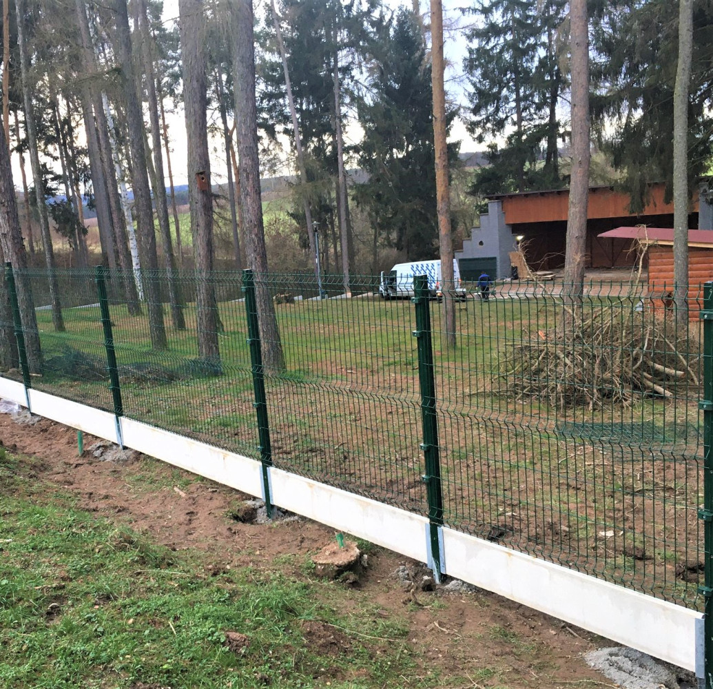 Lesní divadlo Šanov, leden 2023, Pilofor Classic na PD, branka a brána Pilofor
